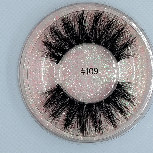 Faux mink lashes - Picture 2 of 4